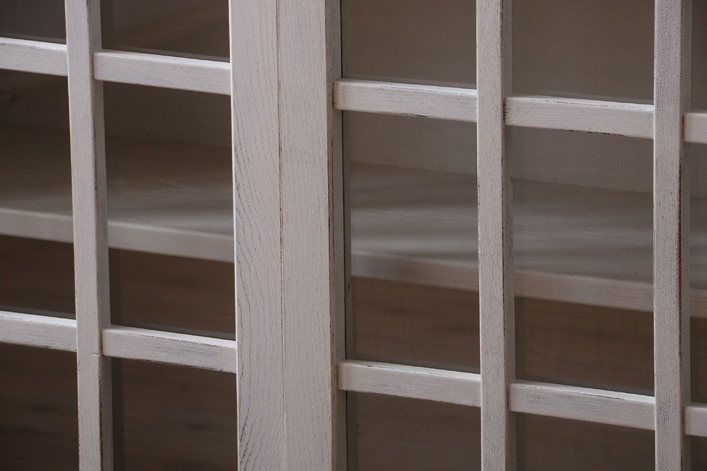 レトロ家具　昭和レトロ　大ぶりなペイント本箱(ブックケース)(2)