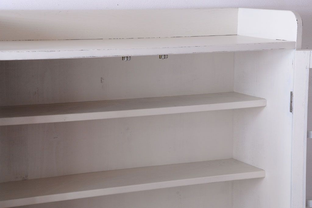 レトロ家具　昭和レトロ　大ぶりなペイント本箱(ブックケース)(2)