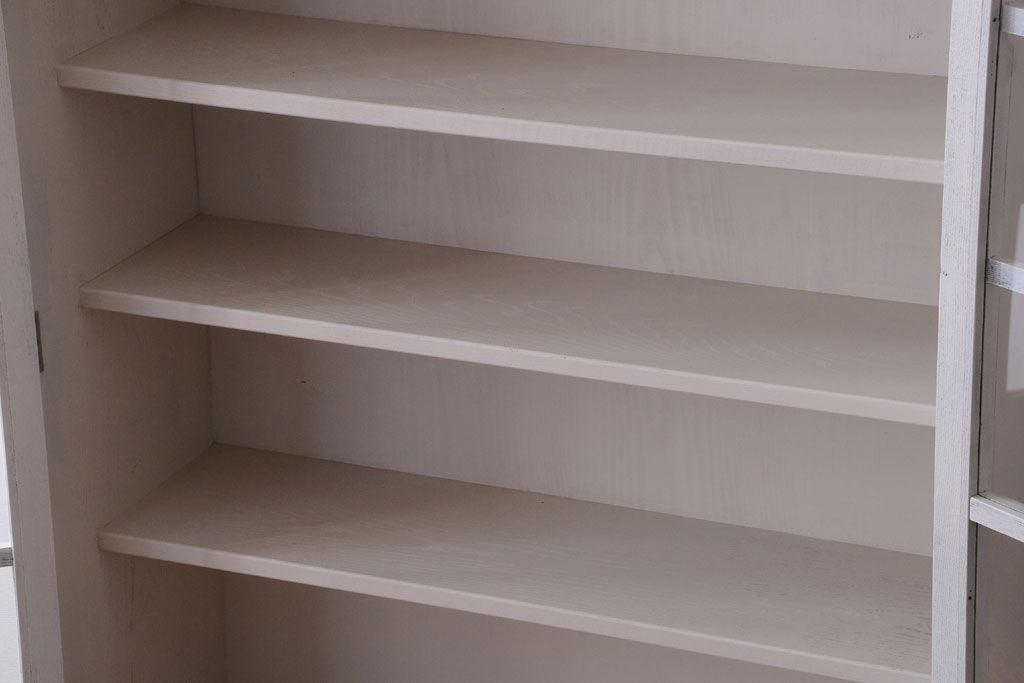 レトロ家具　昭和レトロ　大ぶりなペイント本箱(ブックケース)(2)