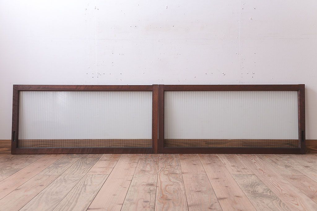 アンティーク　モールガラス入り!レトロな古い木味の引き戸2枚セット(窓)