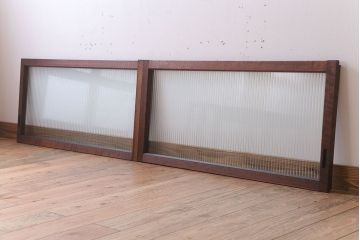 アンティーク　モールガラス入り!レトロな古い木味の引き戸2枚セット(窓)