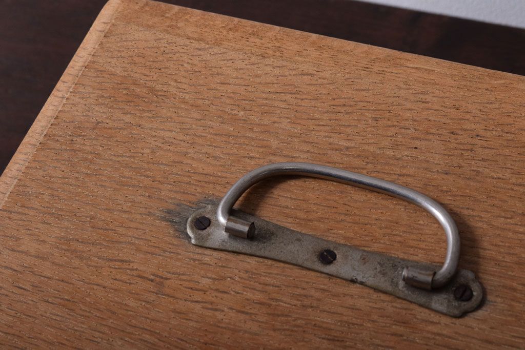 アンティーク雑貨　昭和レトロ　古い木製の小さな救急箱(木箱・小箱・小物収納箱)