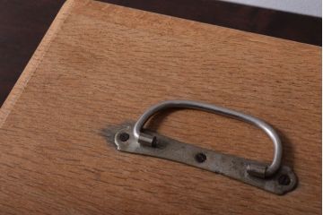 アンティーク雑貨　昭和レトロ　古い木製の小さな救急箱(木箱・小箱・小物収納箱)