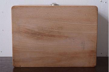 アンティーク雑貨　昭和レトロ　古い木製の小さな救急箱(木箱・小箱・小物収納箱)