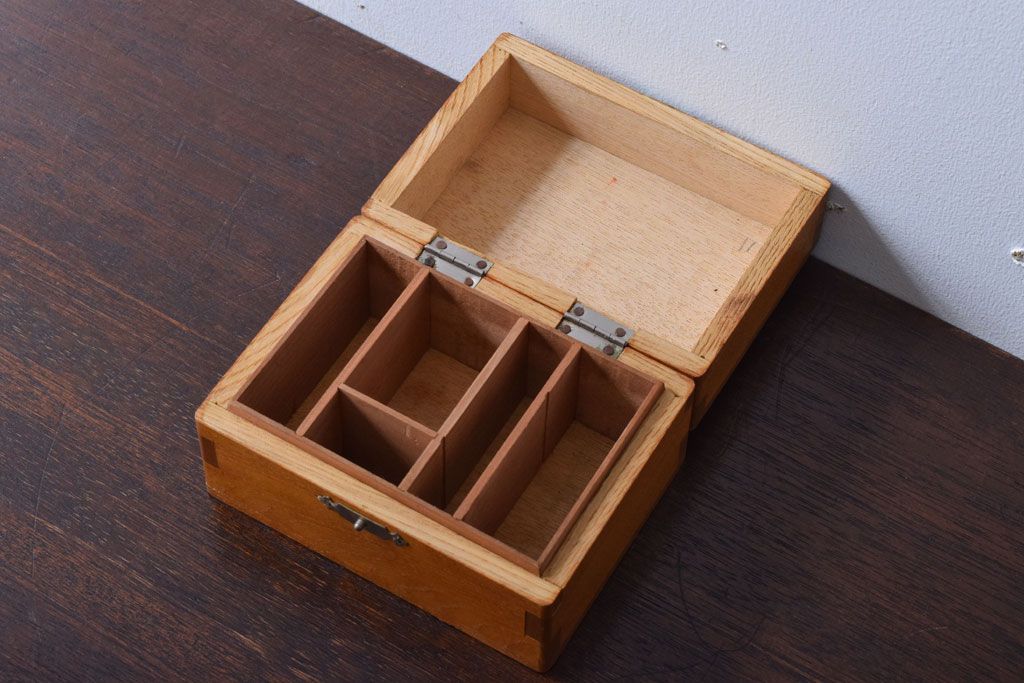 アンティーク雑貨　昭和レトロ　小さなアンティーク木箱(3)