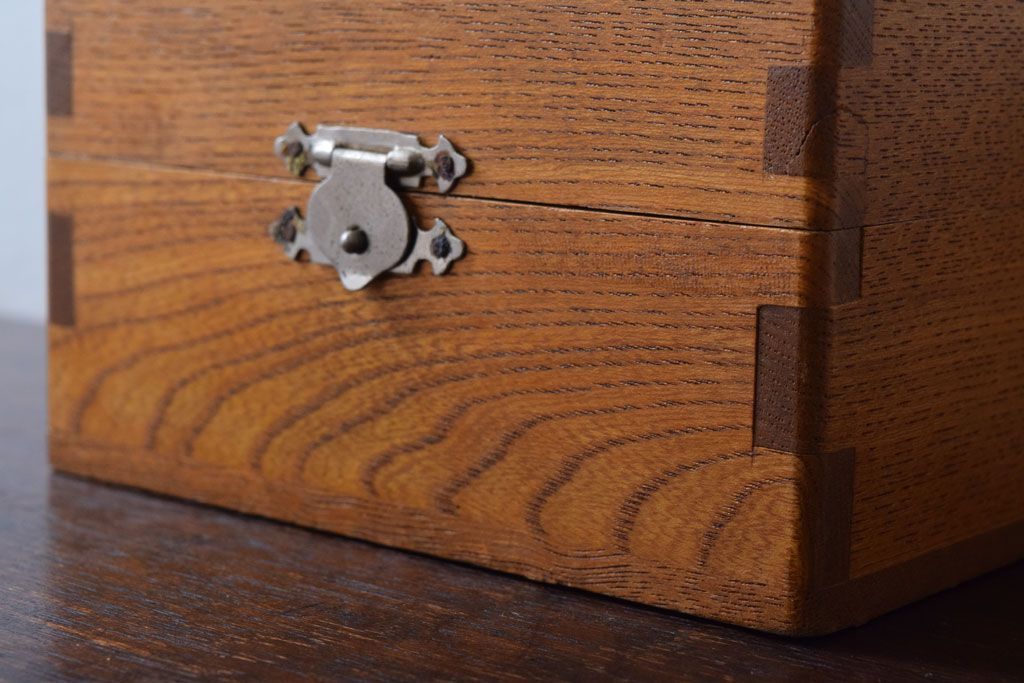 アンティーク雑貨　昭和レトロ　小さなアンティーク木箱(3)