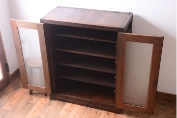 アンティーク家具　古民具・骨董　大正〜昭和期　ダイヤガラス入り!古い木製の収納棚