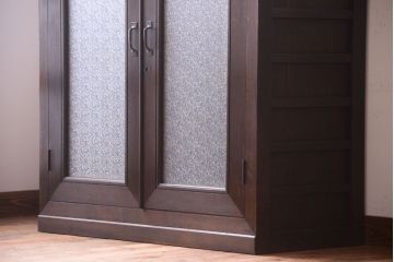 アンティーク家具　古民具・骨董　大正〜昭和期　ダイヤガラス入り!古い木製の収納棚
