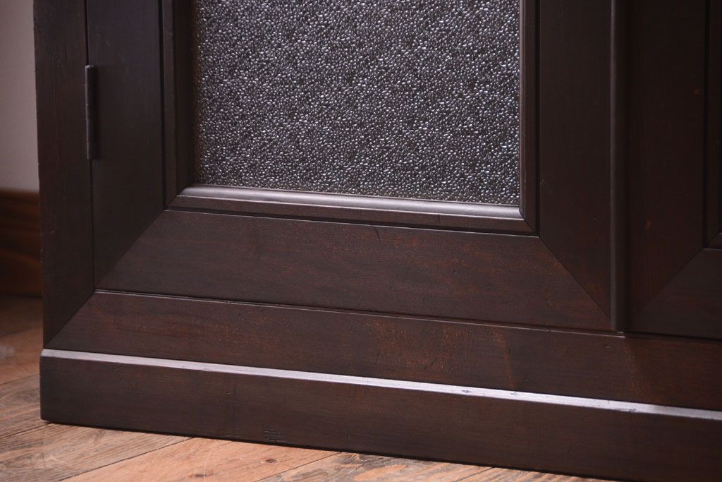 アンティーク家具　古民具・骨董　大正〜昭和期　ダイヤガラス入り!古い木製の収納棚