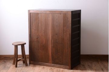 アンティーク家具　古民具・骨董　大正〜昭和期　ダイヤガラス入り!古い木製の収納棚