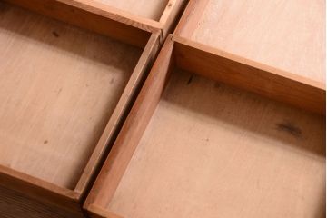 レトロ家具　昭和レトロ　古い木製のアンティーク7杯小引き出し