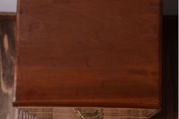 レトロ家具　昭和レトロ　古い木製のアンティーク7杯小引き出し