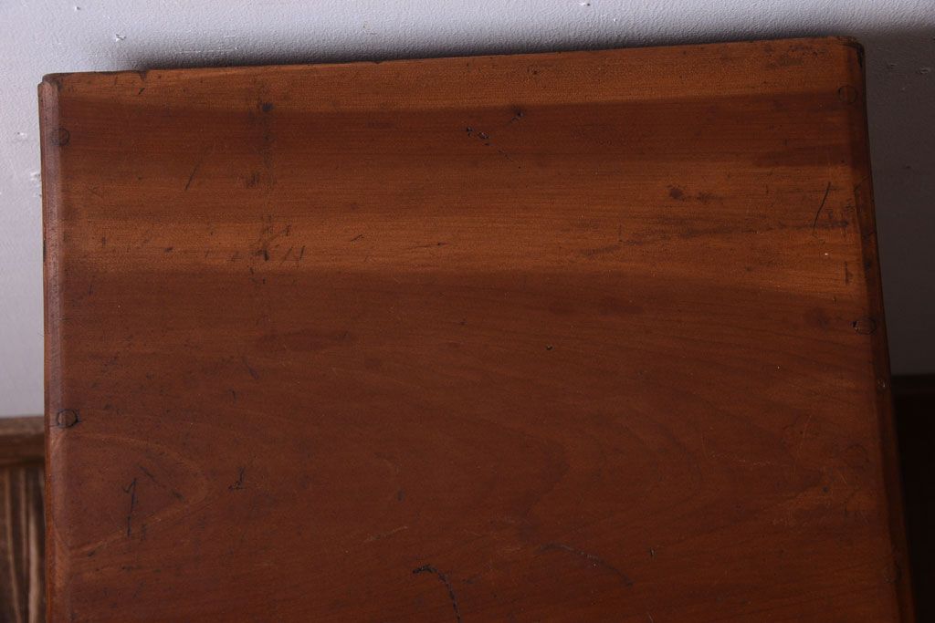 レトロ家具　昭和レトロ　古い木製のアンティーク7杯小引き出し