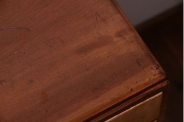 レトロ家具　昭和レトロ　古い木製のアンティーク7杯小引き出し