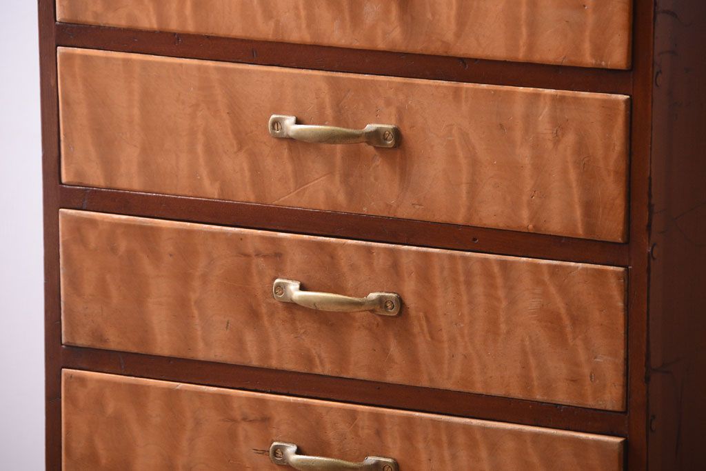 レトロ家具　昭和レトロ　古い木製のアンティーク7杯小引き出し