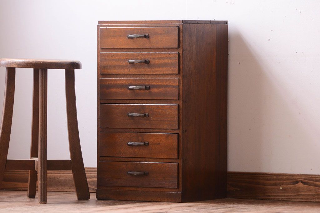 レトロ家具　昭和レトロ　古い木製のアンティーク6杯小引き出し