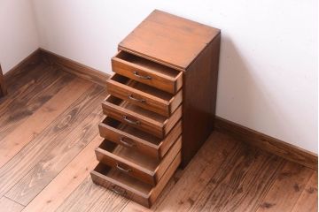 レトロ家具　昭和レトロ　古い木製のアンティーク6杯小引き出し