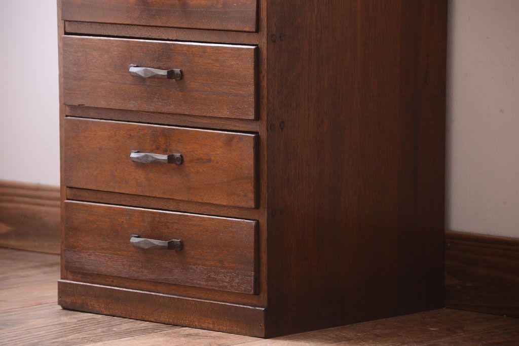 レトロ家具　昭和レトロ　古い木製のアンティーク6杯小引き出し