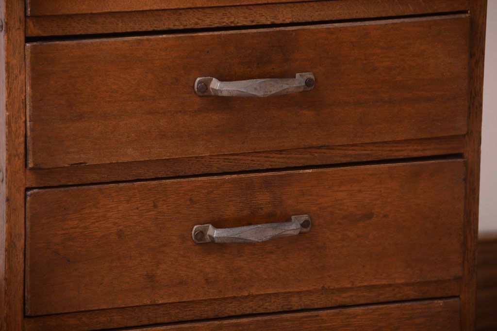 レトロ家具　昭和レトロ　古い木製のアンティーク6杯小引き出し