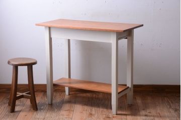 レトロ家具　アンティークペイント　古い木のレトロな平机(コンソールテーブル)