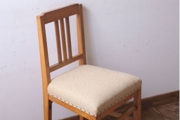 レトロ家具　 和製アンティーク　古い木製のレトロなシンプルチェア
