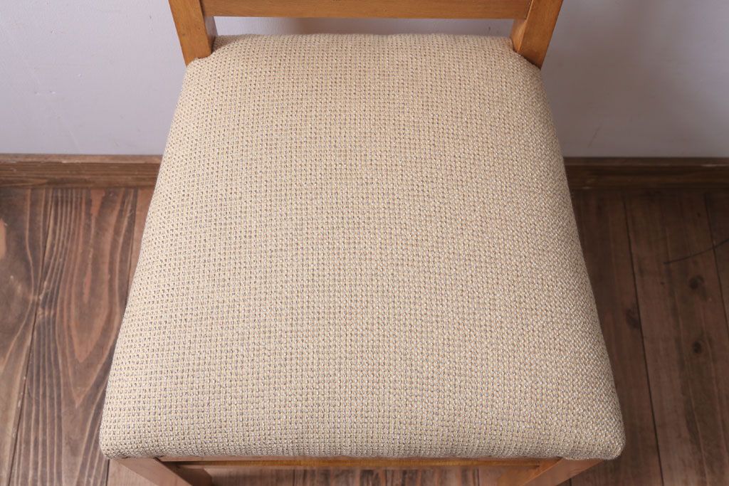 レトロ家具　 和製アンティーク　古い木製のレトロなシンプルチェア