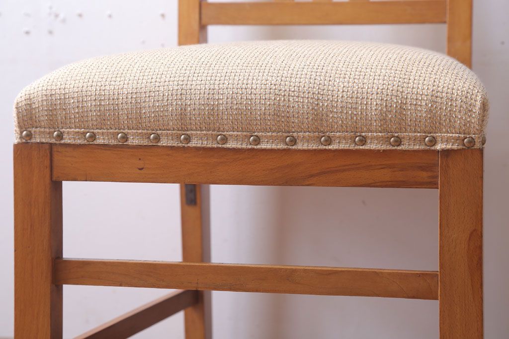 レトロ家具　 和製アンティーク　古い木製のレトロなシンプルチェア