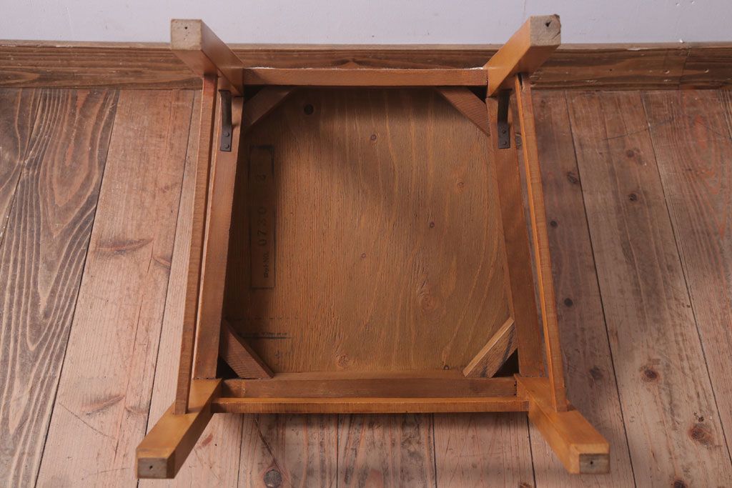 レトロ家具　 和製アンティーク　古い木製のレトロなシンプルチェア