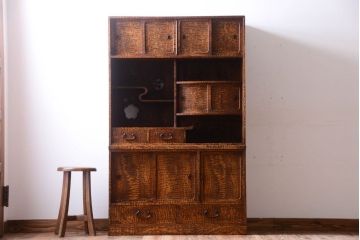 アンティーク家具　和製アンティーク　透かし彫り!前面タモ材の重ね茶箪笥