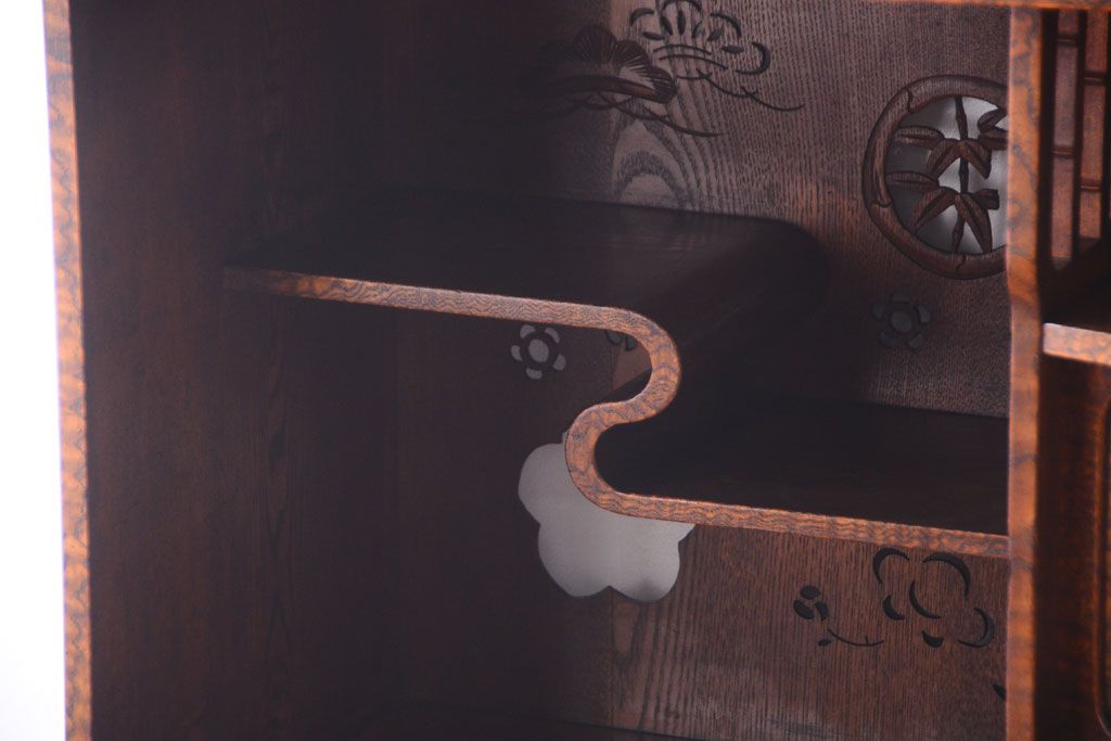 アンティーク家具　和製アンティーク　透かし彫り!前面タモ材の重ね茶箪笥