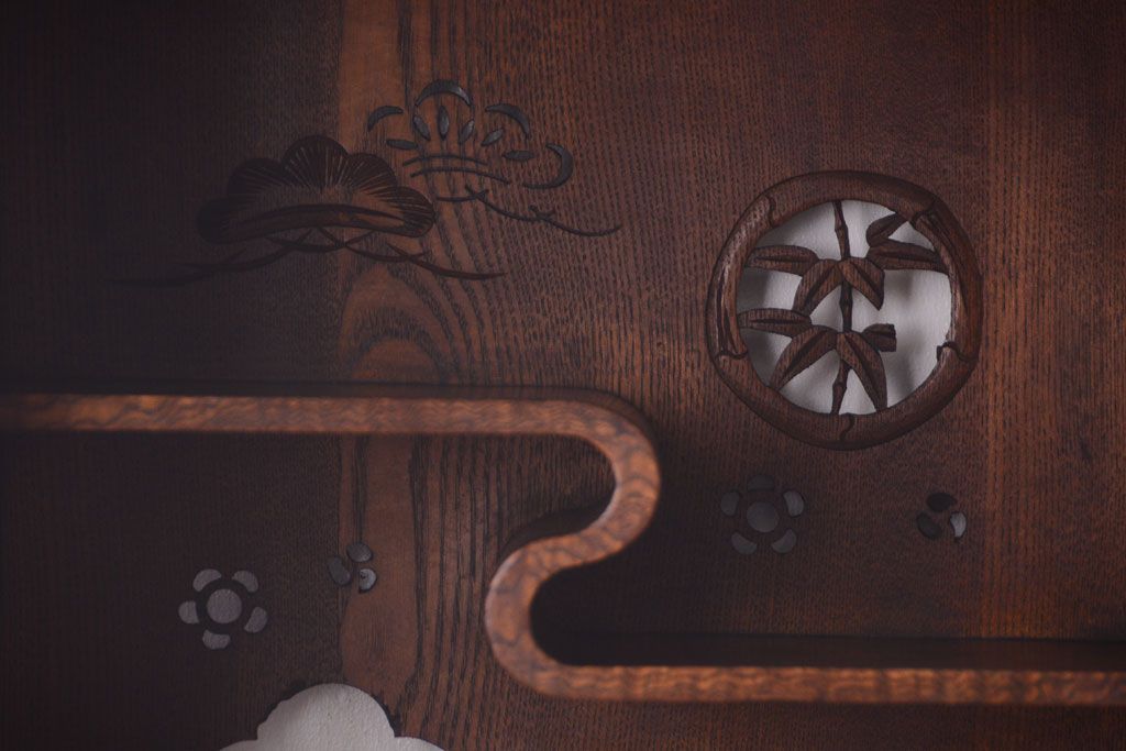 アンティーク家具　和製アンティーク　透かし彫り!前面タモ材の重ね茶箪笥