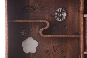 アンティーク家具　和製アンティーク　透かし彫り!前面タモ材の重ね茶箪笥