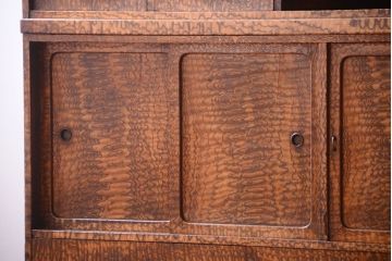 アンティーク家具　和製アンティーク　透かし彫り!前面タモ材の重ね茶箪笥