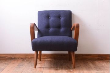レトロ家具　アンティーク　シンプルでレトロな一人掛けソファ(1)