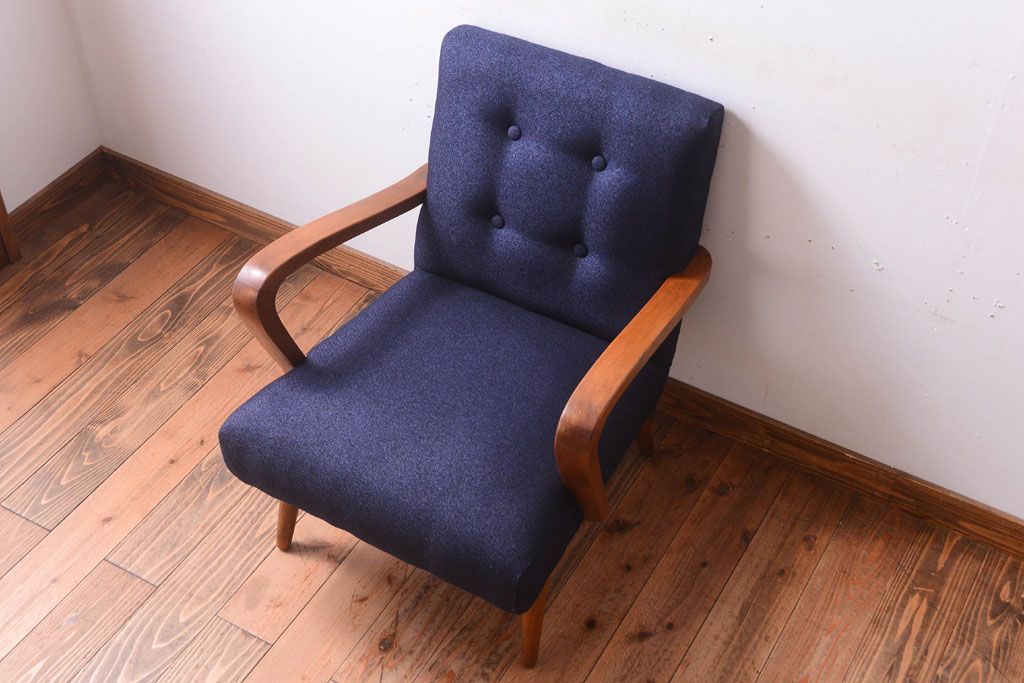 レトロ家具　アンティーク　シンプルでレトロな一人掛けソファ(1)