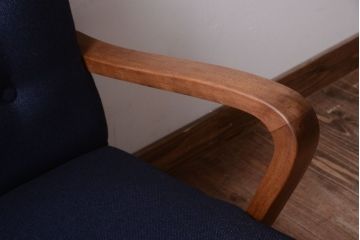 レトロ家具　アンティーク　シンプルでレトロな一人掛けソファ(1)