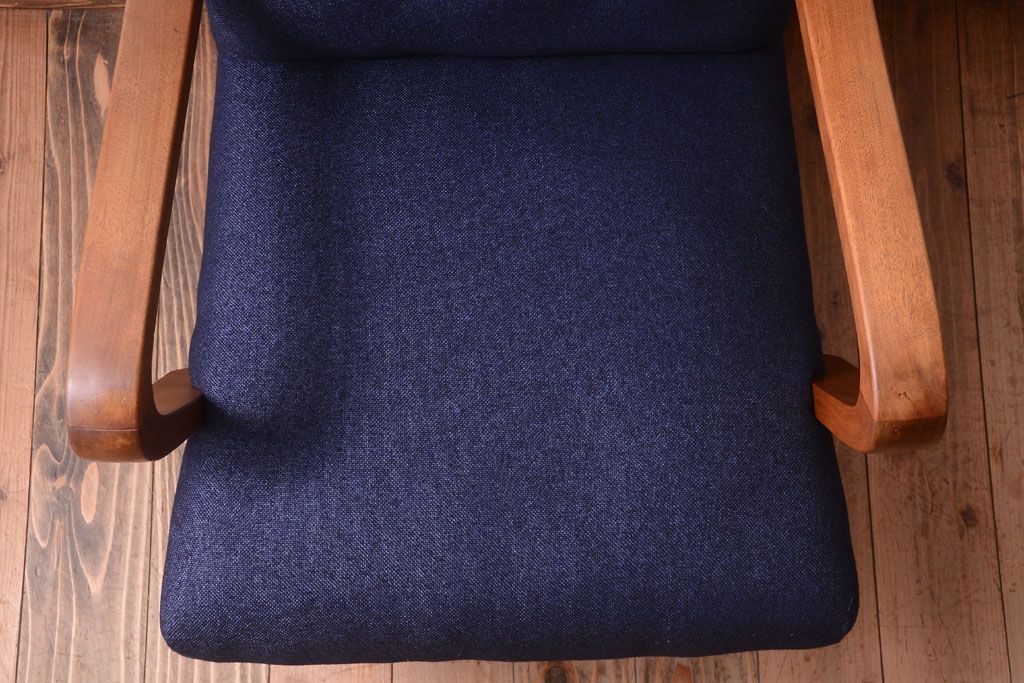 レトロ家具　アンティーク　シンプルでレトロな一人掛けソファ(1)