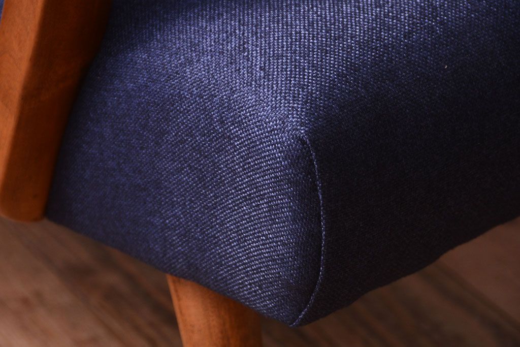 レトロ家具　アンティーク　シンプルでレトロな一人掛けソファ(1)