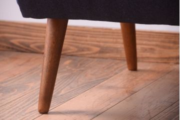 レトロ家具　アンティーク　シンプルでレトロな一人掛けソファ(1)