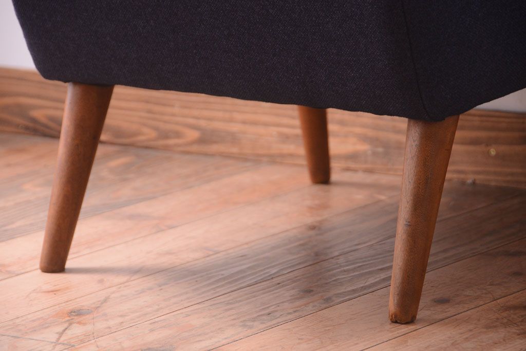 レトロ家具　アンティーク　シンプルでレトロな一人掛けソファ(1)