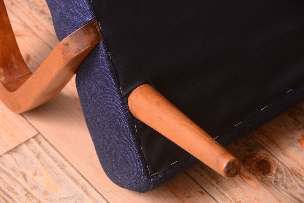 レトロ家具　アンティーク　シンプルでレトロな一人掛けソファ(1)