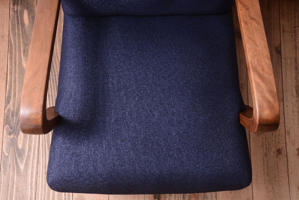 レトロ家具　アンティーク　シンプルでレトロな一人掛けソファ(2)