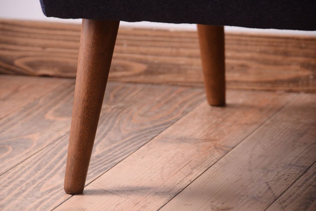 レトロ家具　アンティーク　シンプルでレトロな一人掛けソファ(2)