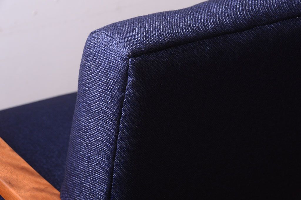 レトロ家具　アンティーク　シンプルでレトロな一人掛けソファ(2)