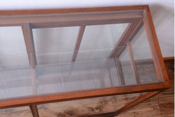アンティーク家具　アンティーク　古いブナ材製のシンプルで上品なガラスケース