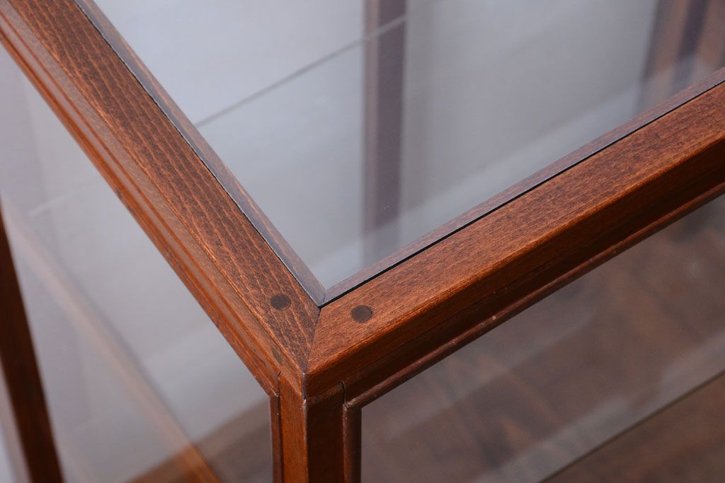 アンティーク家具　アンティーク　古いブナ材製のシンプルで上品なガラスケース