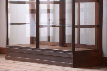 アンティーク家具　アンティーク　古いブナ材製のシンプルで上品なガラスケース