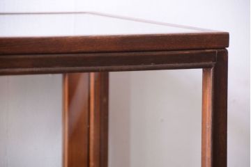 アンティーク家具　アンティーク　古いブナ材製のシンプルで上品なガラスケース