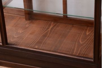 アンティーク家具　アンティーク　古いブナ材製のシンプルで上品なガラスケース