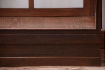 アンティーク家具　アンティーク　古いブナ材製のシンプルで上品なガラスケース
